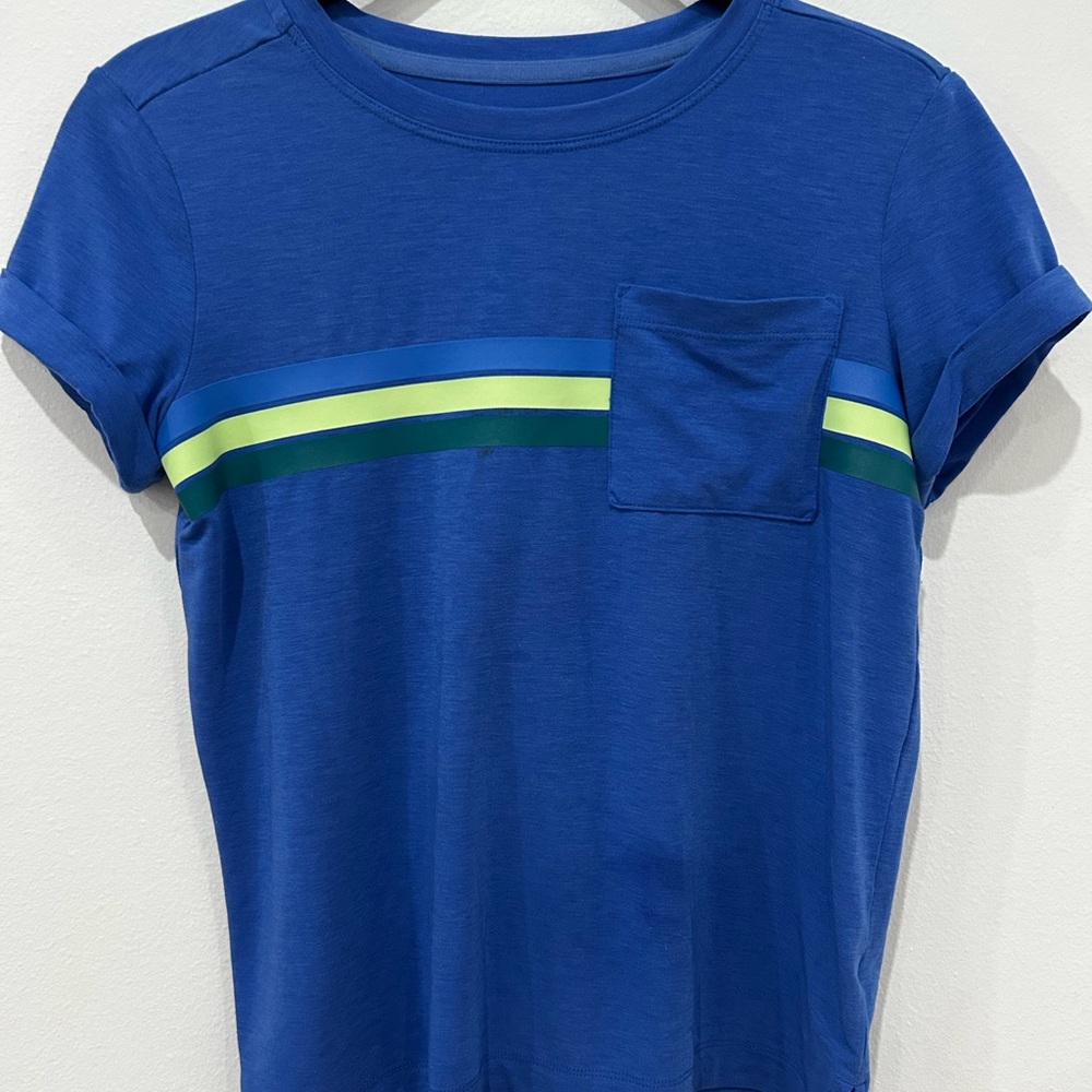 Athleta Girl Tshirt EUC